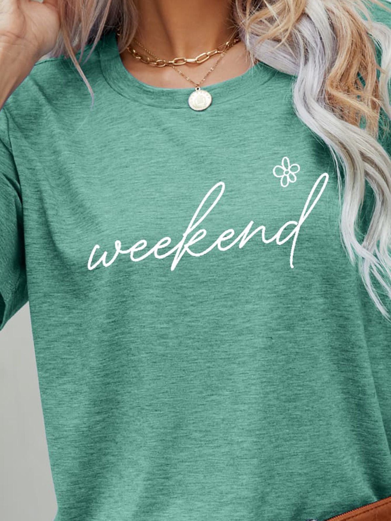 WEEKEND Flower Graphic Short Sleeve Tee - T-Shirts - Shirts & Tops - 12 - 2024