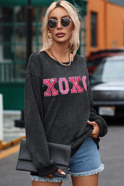 XOXO Round Neck Dropped Shoulder Sweatshirt - Black / S - T-Shirts - Shirts & Tops - 7 - 2024