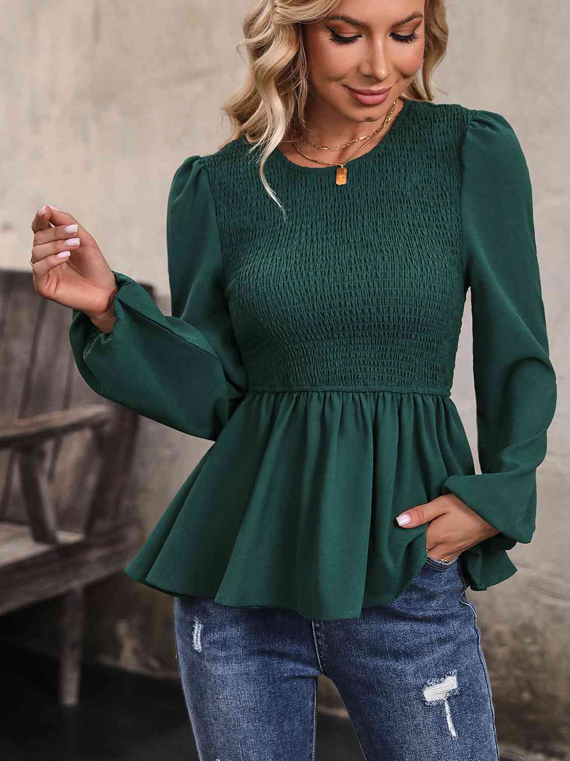 Round Neck Smocked Balloon Sleeve Top - Green / S - Tops & Tees - Shirts & Tops - 1 - 2024