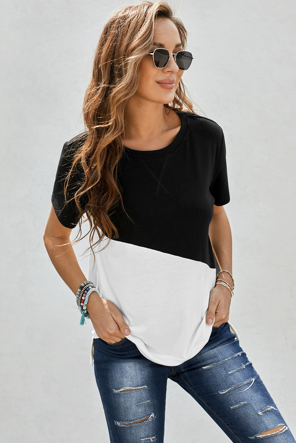 Two-Tone Round Neck Tee - T-Shirts - Shirts & Tops - 5 - 2024