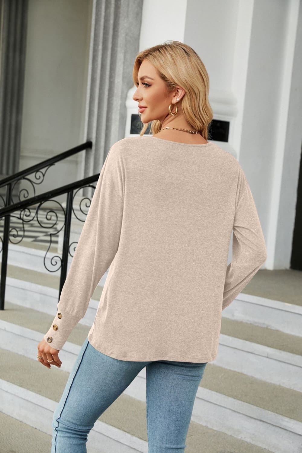 V-Neck Long Sleeve T-Shirt - T-Shirts - Shirts & Tops - 21 - 2024