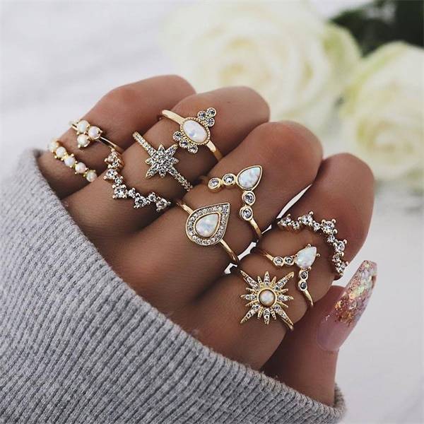 Vintage Rings Set - 7 - Women’s Jewelry - Rings - 18 - 2024