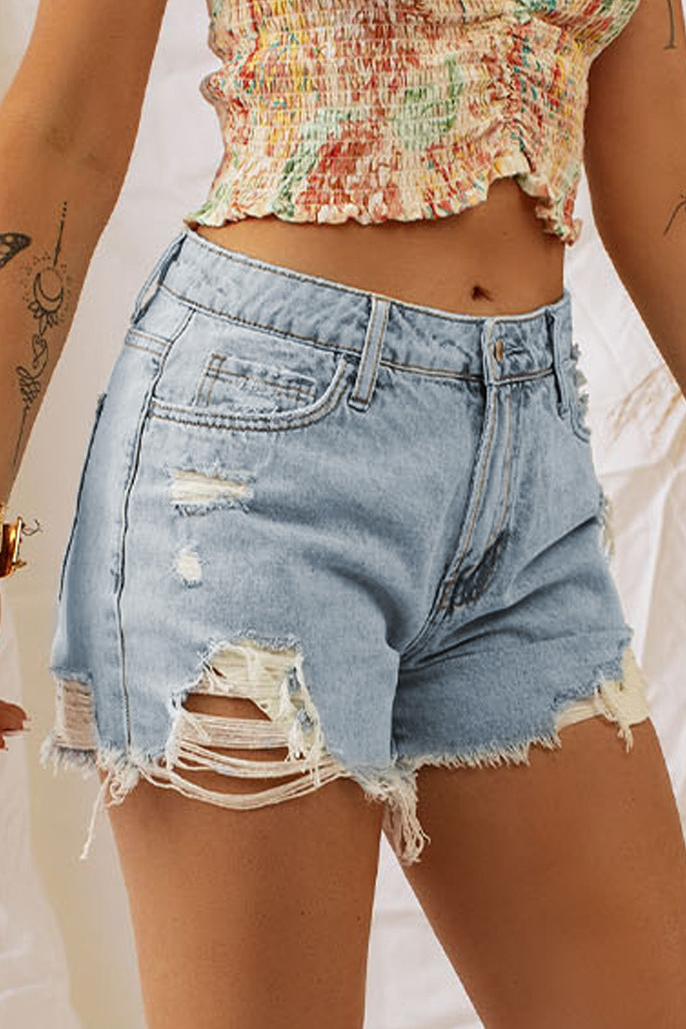 Distressed Denim Shorts - Women’s Clothing & Accessories - Shorts - 4 - 2024