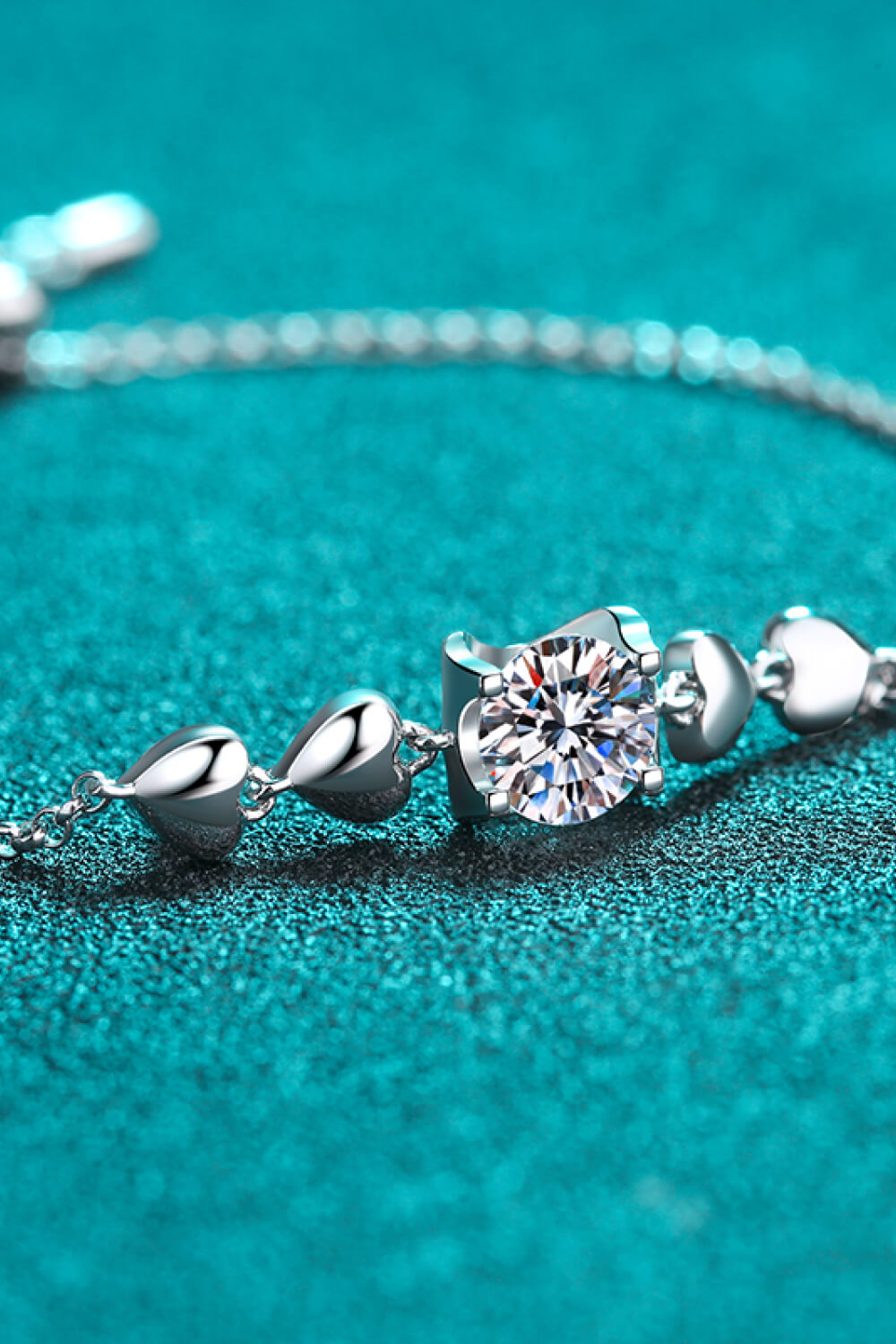1 Carat Moissanite Heart Bracelet - Silver / One Size - Women’s Jewelry - Bracelets - 4 - 2024