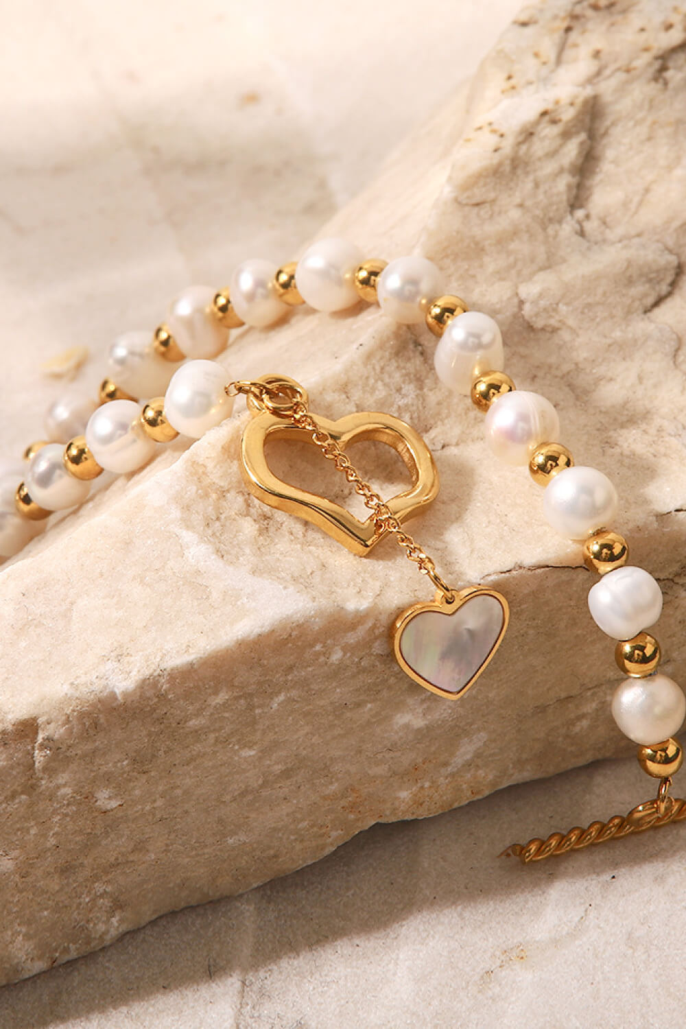 Freshwater Pearl Heart Charm Bracelet - Gold / One Size - Women’s Jewelry - Bracelets - 5 - 2024