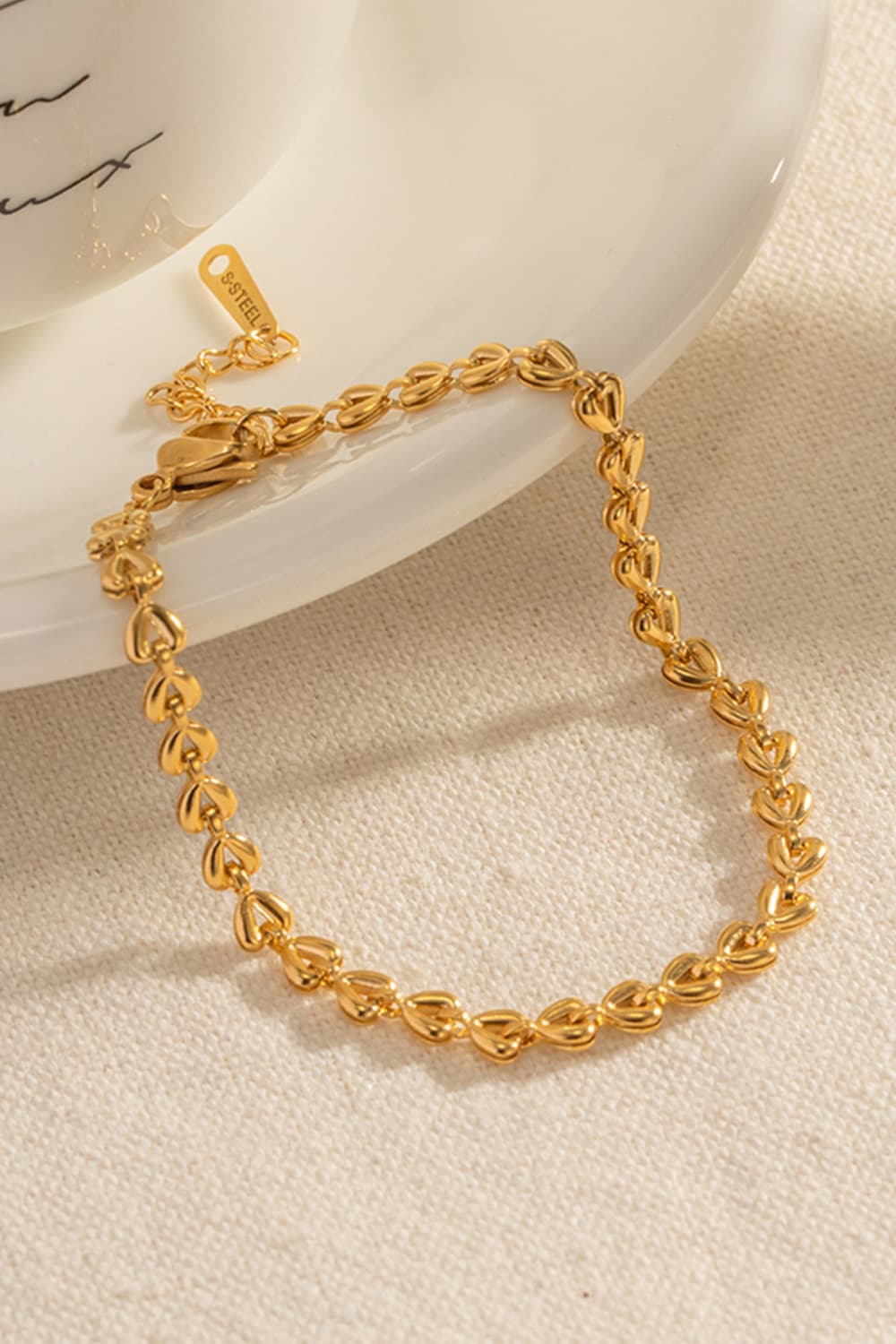 Heart Chain Lobster Clasp Bracelet - Gold / One Size - Women’s Jewelry - Bracelets - 4 - 2024
