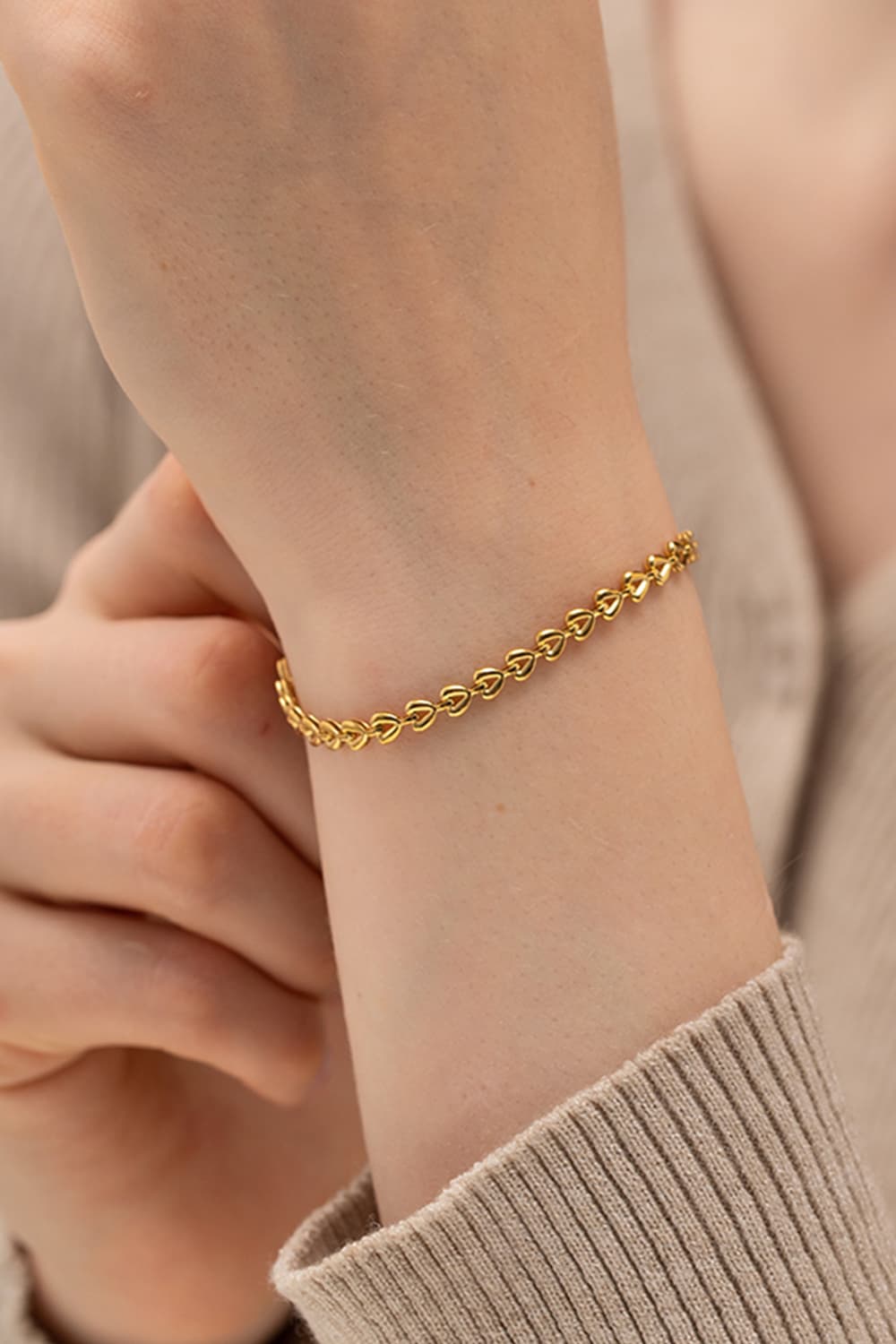 Heart Chain Lobster Clasp Bracelet - Gold / One Size - Women’s Jewelry - Bracelets - 2 - 2024