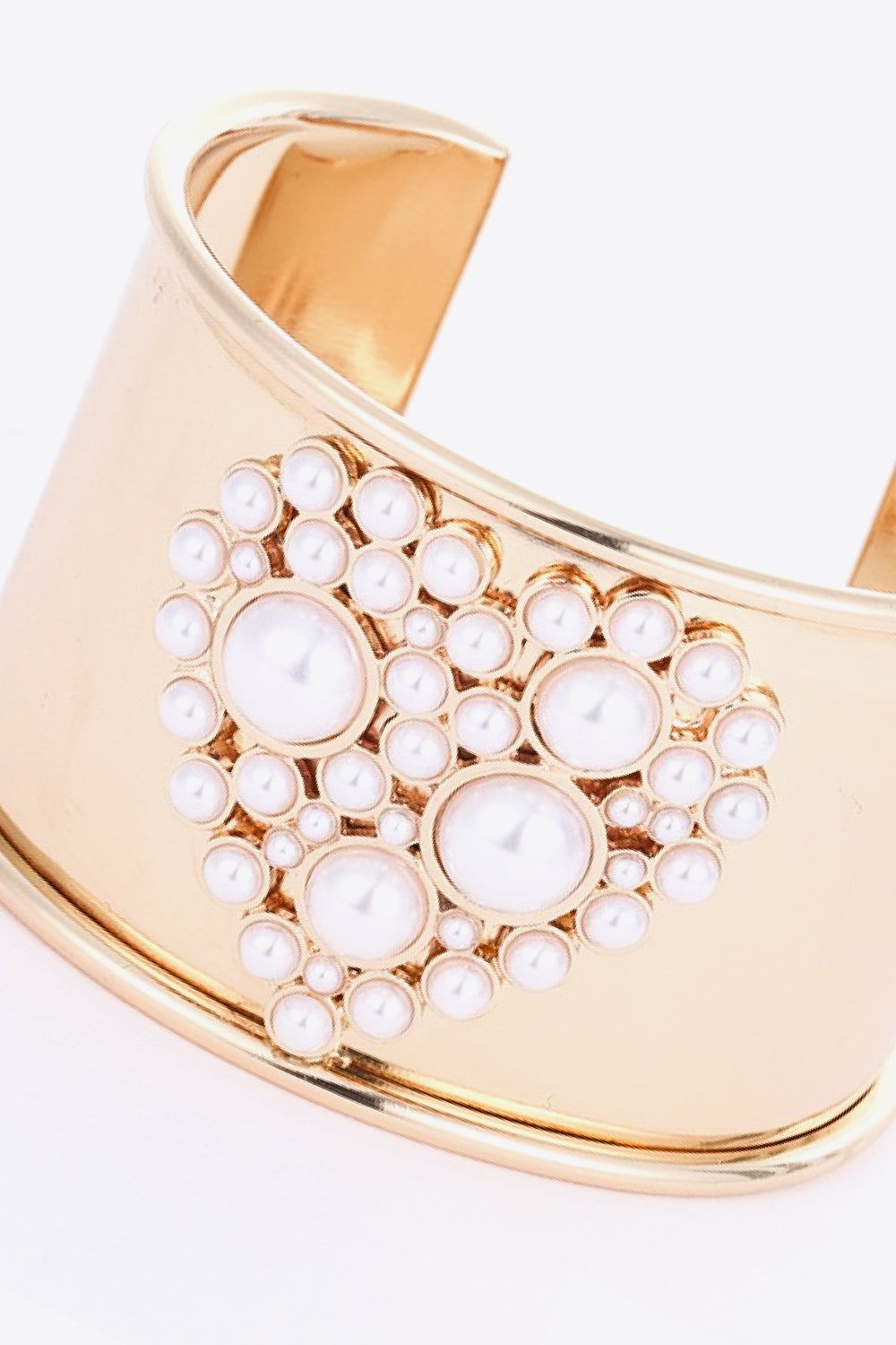 Heart Pearl Open Bracelet - Gold / One Size - Women’s Jewelry - Bracelets - 4 - 2024