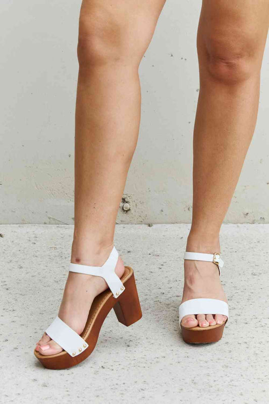 Time After Time Wooden Platform Strap Heels - White / 6 - Accessories - Shoes - 2 - 2024