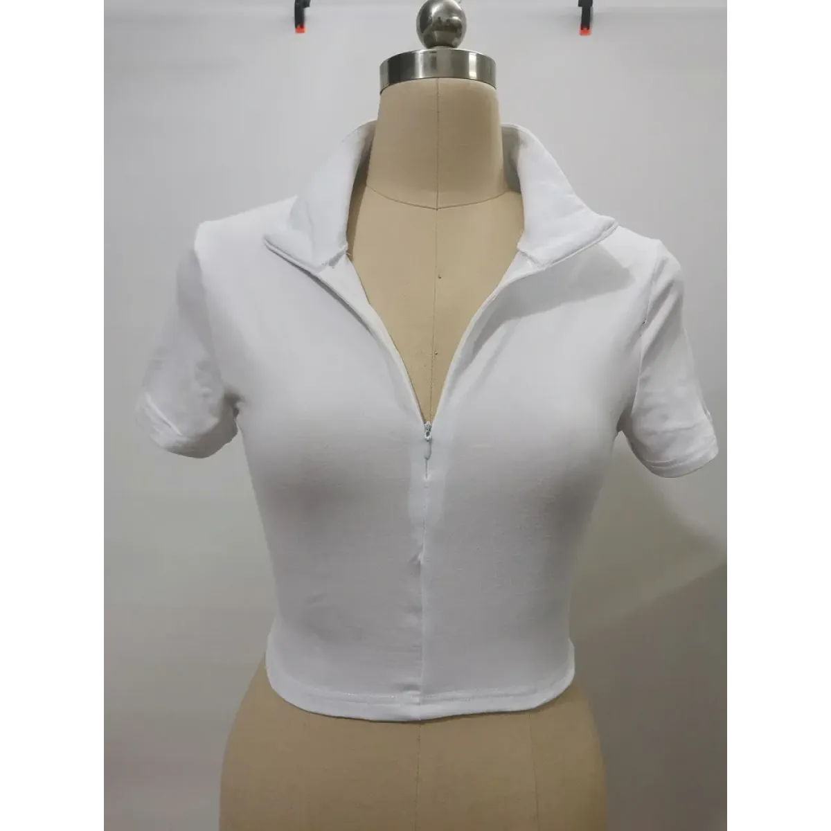 Y2K Zip V-Neck Cropped Tee - T-Shirts - Crop Top - 2