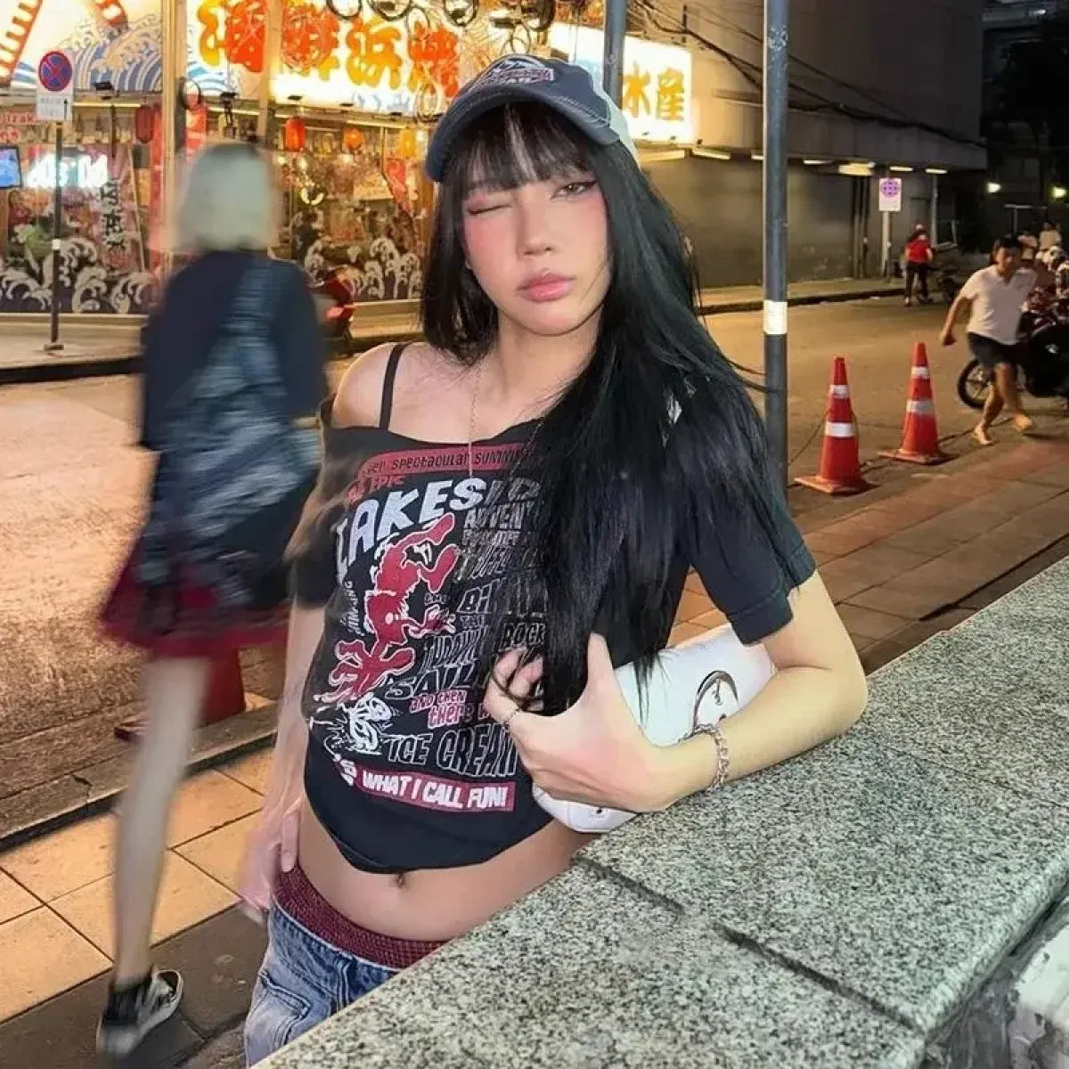 Black Off-Shoulder Graphic Tee – Y2K Grunge Punk Harajuku Crop Top - T-Shirts - Short - Off-Shoulder - Crop Tops - 3