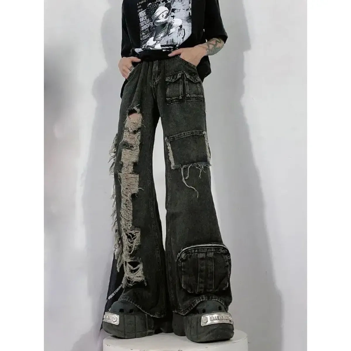 Y2K Grunge Multi-Pocket Distressed Bell Bottom Jeans - Bottoms - Jeans - 6