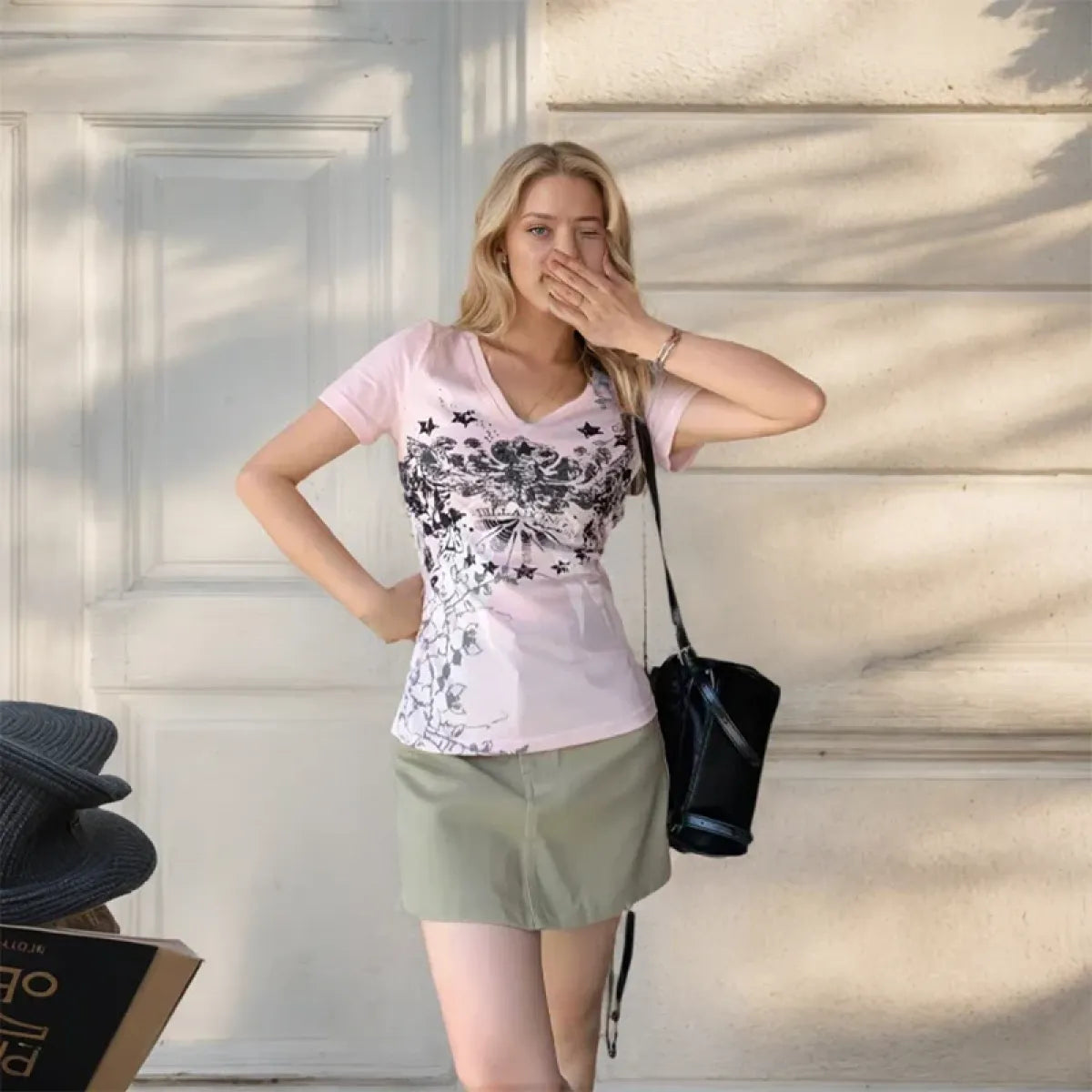 V-Neck Graphic Tee – Y2K Vintage Retro Streetwear - T-Shirts - Short - Sweetheart - T-Shirts - 3