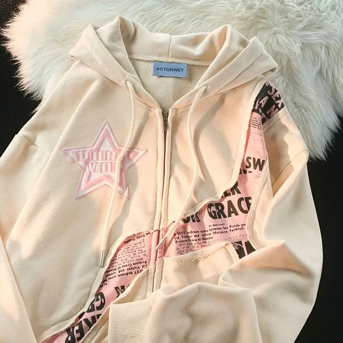 Feel the Vibe with Y2K Vintage Zip-Up Hoodie – Kawaii Stop