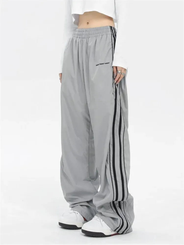 Y2K Women Streetwear Techwear Cargo Korean Harajuku Parachute Track Pants Men Tech Sweatpants Wide Leg Joggers Trousers