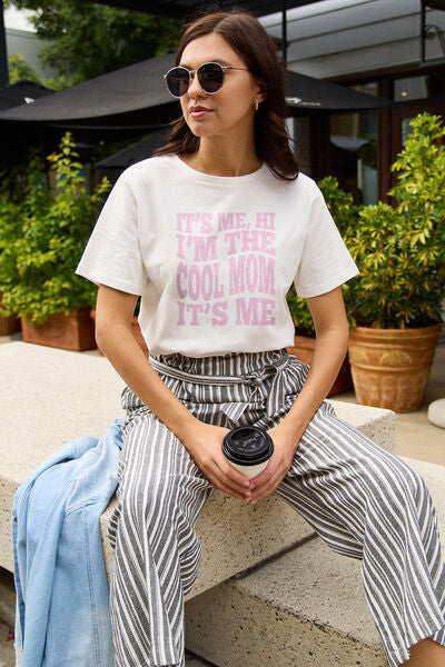 IT'S ME,HI I'M THE COOL MOM IT'S ME Round Neck T-Shirt - Kawaii Stop - 100% Cotton, Basic Style, Confidence Booster, Cool Mom Tee, Everyday Wear, Machine Washable, Opaque Fabric, Round Neck T-Shirt, Ship From Overseas, Simply Love, Slightly Stretchy, Statement Tee, T-Shirt, Versatile, Women's Tee