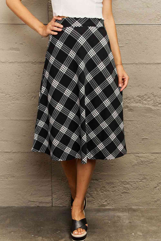 Wide Waistband Knee Length Skirt - Kawaii Stop - Basic, Chic Style, Comfortable Fit, Easy Care, Fashionable Look, Knee Length, Ninexis, Plaid, Polyester, Ship From Overseas, Skirt, Skirts, Solid, Spandex, Timeless Fashion, Versatile, Wardrobe Essential, Women's Clothing