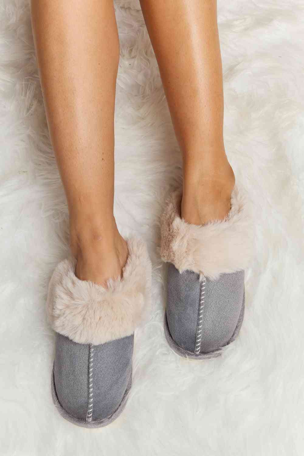 Fluffy Indoor Slippers - Kawaii Stop - Casual Elegance, Cozy Footwear, Faux Fur Slides, Fluffy Comfort, Gift Idea, Luxury Slides, Melody, Ship from USA, Softness, Stylish Slippers, Warmth and Style, Winter Fashion, Winter Slippers, Women's Shoes