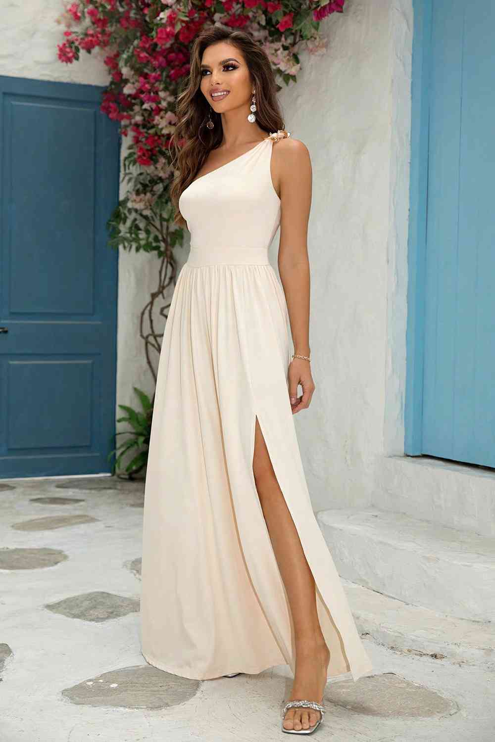 One-Shoulder Split Maxi Dress - Kawaii Stop - Alluring Look, Christmas, Effortless Beauty, Elegant Fashion, Imported Dress, Maxi Dress, One-Shoulder, Ringing-N, Ship From Overseas, Special Occasion, Standout Elegance, Stretchy Fabric, Sultry Style, Thigh-High Split, Women's Clothing
