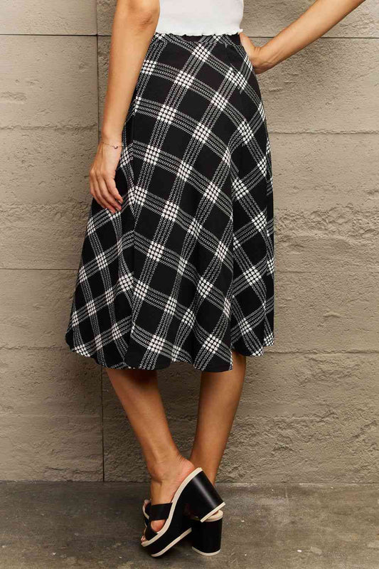 Wide Waistband Knee Length Skirt - Kawaii Stop - Basic, Chic Style, Comfortable Fit, Easy Care, Fashionable Look, Knee Length, Ninexis, Plaid, Polyester, Ship From Overseas, Skirt, Skirts, Solid, Spandex, Timeless Fashion, Versatile, Wardrobe Essential, Women's Clothing