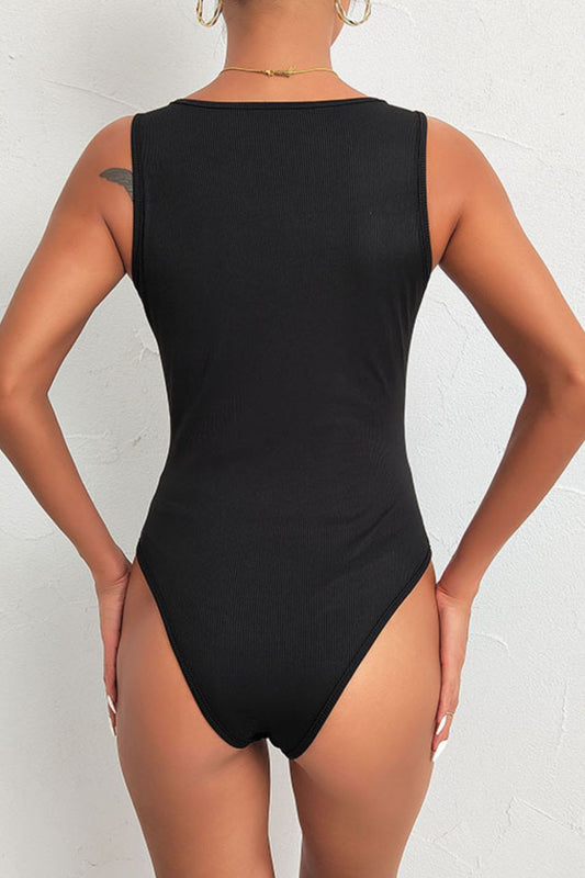 Spliced Lace Deep V Sleeveless Bodysuit - Kawaii Stop - Kawaii Shop